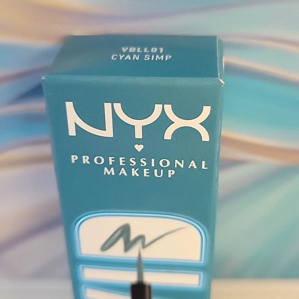 NYX Vivid Brights Matte Liquid Eyeliner Cyan Simp New in Box